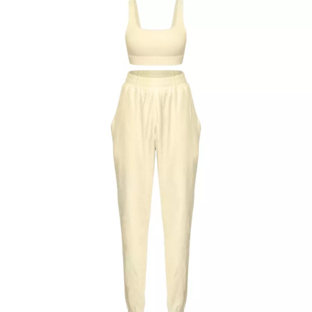 Sale Cream Mika joggers set